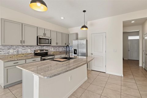 Touwnhouse à vendre à Apollo Beach, Floride: 3 chambres, 158.58 m2 № 2432607 - photo 17