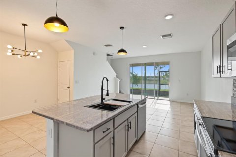 Touwnhouse à vendre à Apollo Beach, Floride: 3 chambres, 158.58 m2 № 2432607 - photo 12