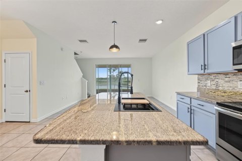 Touwnhouse à vendre à Apollo Beach, Floride: 3 chambres, 158.58 m2 № 2432607 - photo 14