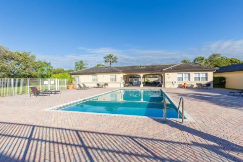 Copropriété à vendre à Wellington, Floride: 2 chambres, 90.58 m2 № 2089610 - photo 20