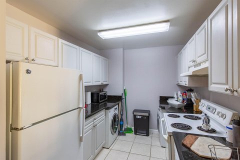Copropriété à vendre à Wellington, Floride: 2 chambres, 90.58 m2 № 2089610 - photo 9