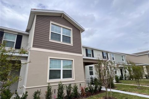 Townhouse in Winter Garden, Florida 4 bedrooms, 185.06 sq.m. № 1778699 - photo 3