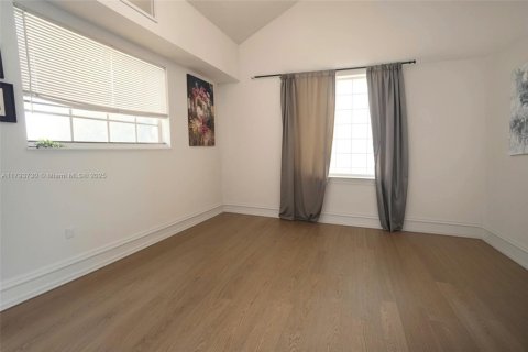 Casa en venta en Miami, Florida, 5 dormitorios, 308.62 m2 № 1712861 - foto 23