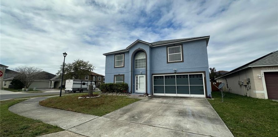 Casa en Sanford, Florida 5 dormitorios, 279.82 m2 № 2205883