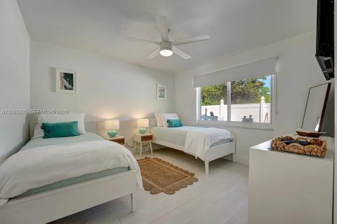 Villa ou maison à louer à Fort Lauderdale, Floride: 2 chambres, 245.26 m2 № 2350551 - photo 7