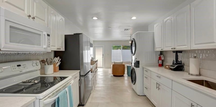 Villa ou maison à Fort Lauderdale, Floride 2 chambres, 245.26 m2 № 2350551