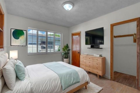 Villa ou maison à vendre à Hialeah, Floride: 3 chambres, 114.73 m2 № 2244732 - photo 26