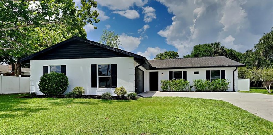Villa ou maison à DeLand, Floride 3 chambres, 148.64 m2 № 1449757