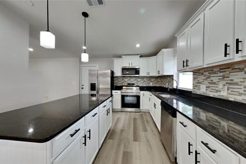 Casa en venta en DeLand, Florida, 3 dormitorios, 148.64 m2 № 1449757 - foto 5