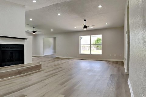 Casa en venta en DeLand, Florida, 3 dormitorios, 148.64 m2 № 1449757 - foto 2