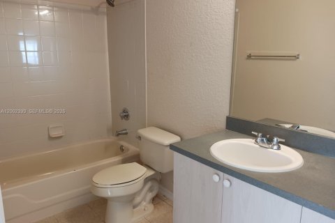 Купить кондоминиум в Норт-Лодердейл, Флорида 1 спальня, 81.57м2, № 2091363 - фото 6