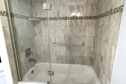 Купить кондоминиум в Бока-Ратон, Флорида 3 комнаты, 93.83м2, № 2083963 - фото 14