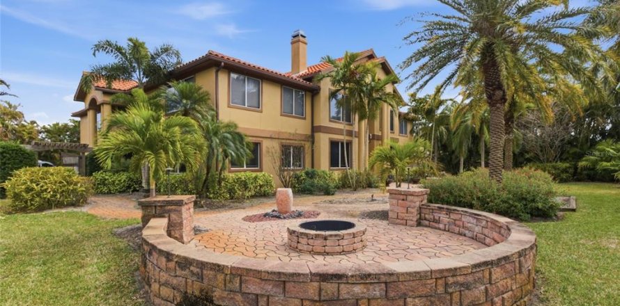 Villa ou maison à Belleair, Floride 4 chambres, 593.37 m2 № 2380425