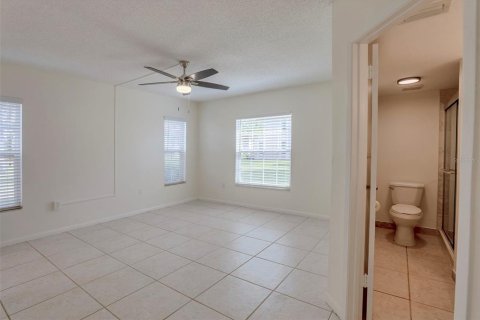 Condo in Largo, Florida, 2 bedrooms  № 1901362 - photo 7