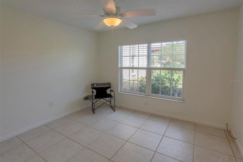 Condo in Largo, Florida, 2 bedrooms  № 1901362 - photo 8