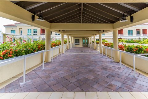 Снять в аренду кондоминиум в Майами, Флорида 1 спальня, 85.47м2, № 1988103 - фото 21