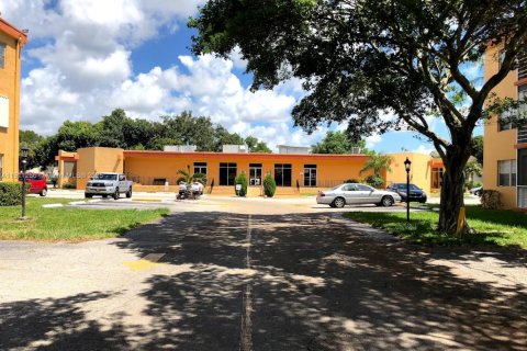 Condominio en alquiler en Deerfield Beach, Florida, 2 dormitorios, 88.26 m2 № 1967241 - foto 2