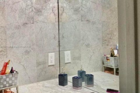 Condominio en alquiler en Deerfield Beach, Florida, 2 dormitorios, 88.26 m2 № 1967241 - foto 5