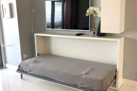 Снять в аренду кондоминиум в Халландейл-Бич, Флорида 2 спальни, № 1961659 - фото 20