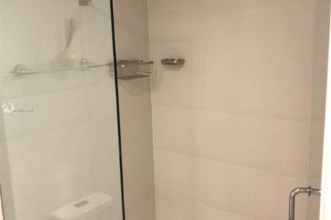 Снять в аренду кондоминиум в Халландейл-Бич, Флорида 2 спальни, № 1961659 - фото 17