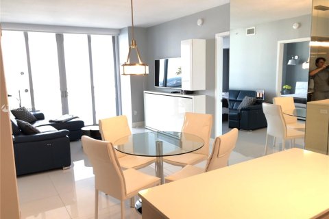 Снять в аренду кондоминиум в Халландейл-Бич, Флорида 2 спальни, № 1961659 - фото 13