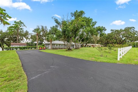 Casa en venta en Ocklawaha, Florida, 3 dormitorios, 194.17 m2 № 1914600 - foto 5