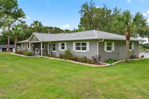 Casa en venta en Ocklawaha, Florida, 3 dormitorios, 194.17 m2 № 1914600 - foto 4