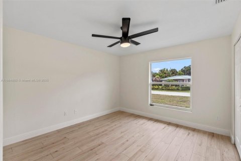 House in Vero Beach, Florida 3 bedrooms, 130.06 sq.m. № 1700191 - photo 20