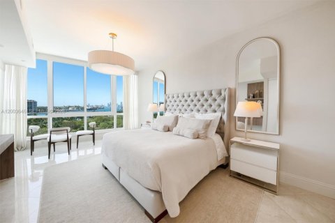 Condo in Miami Beach, Florida, 1 bedroom  № 2170443 - photo 16