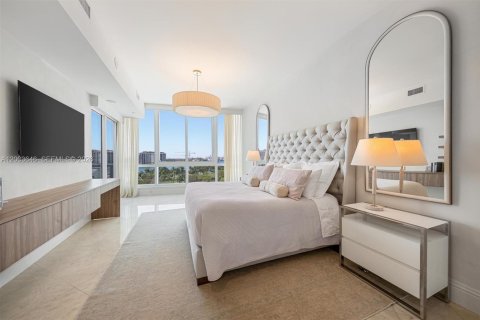 Condo in Miami Beach, Florida, 1 bedroom  № 2170443 - photo 18