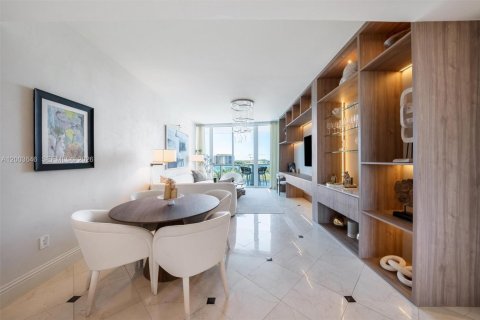 Condo in Miami Beach, Florida, 1 bedroom  № 2170443 - photo 6
