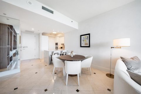 Condo in Miami Beach, Florida, 1 bedroom  № 2170443 - photo 4