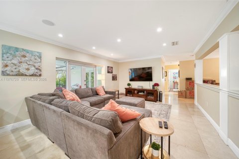 House in Palmetto Bay, Florida 4 bedrooms, 222.87 sq.m. № 2040581 - photo 17