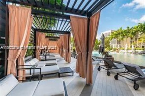 Купить кондоминиум в Майами, Флорида 1 спальня, 63.55м2, № 1984888 - фото 13