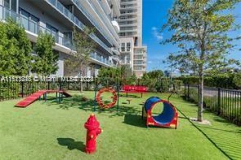 Купить кондоминиум в Майами, Флорида 1 спальня, 63.55м2, № 1984888 - фото 17