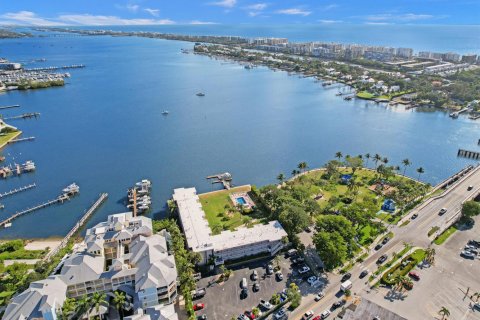 Copropriété à vendre à Lantana, Floride: 1 chambre, 69.31 m2 № 2146613 - photo 26