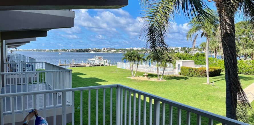 Condo à Lantana, Floride, 1 chambre  № 2146613