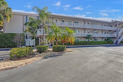 Copropriété à vendre à Lantana, Floride: 1 chambre, 69.31 m2 № 2146613 - photo 18