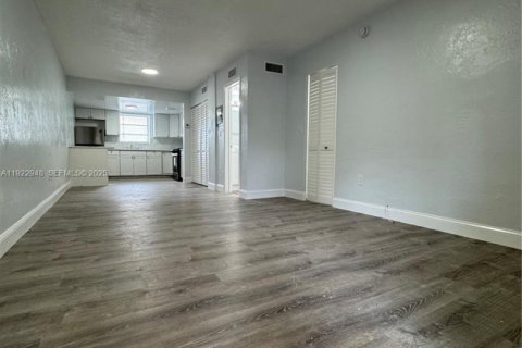 Appartement à louer à North Miami, Floride: 1 chambre, 65.03 m2 № 1976750 - photo 5
