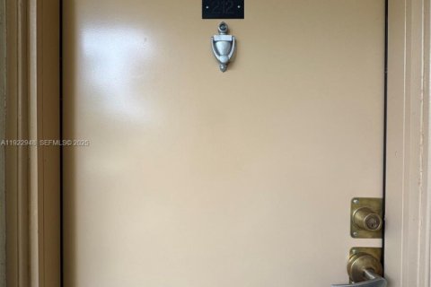 Appartement à louer à North Miami, Floride: 1 chambre, 65.03 m2 № 1976750 - photo 6