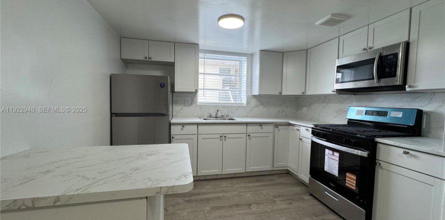 Appartement à North Miami, Floride 1 chambre, 65.03 m2 № 1976750