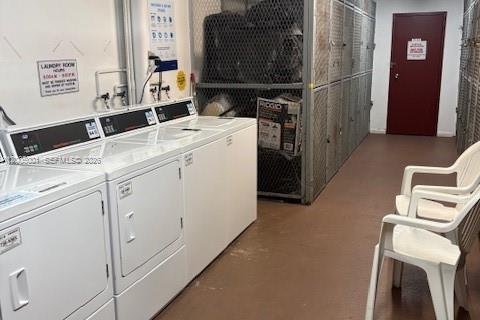 Condo in Pembroke Pines, Florida, 1 bedroom  № 2069625 - photo 12