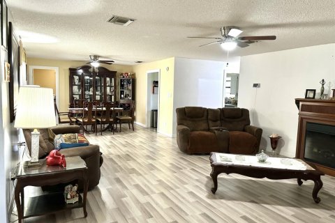 Villa ou maison à vendre à Okeechobee, Floride: 4 chambres, 313.08 m2 № 2182748 - photo 28