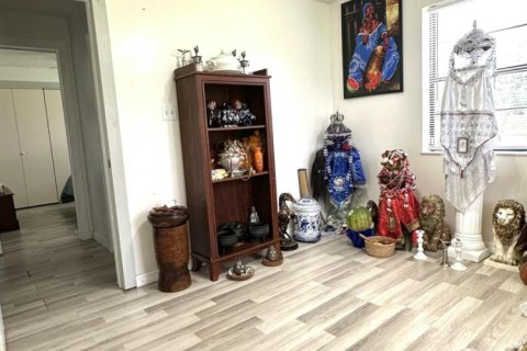Villa ou maison à vendre à Okeechobee, Floride: 4 chambres, 313.08 m2 № 2182748 - photo 24