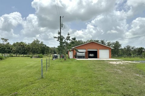 Villa ou maison à vendre à Okeechobee, Floride: 4 chambres, 313.08 m2 № 2182748 - photo 2