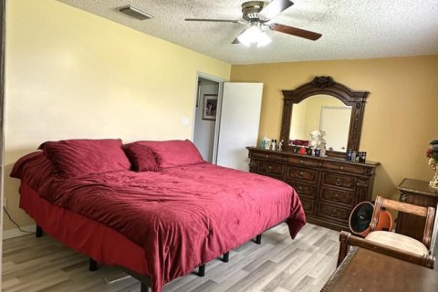 Villa ou maison à vendre à Okeechobee, Floride: 4 chambres, 313.08 m2 № 2182748 - photo 17