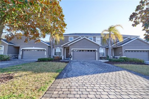 Townhouse in Sorrento, Florida 4 bedrooms, 235.51 sq.m. № 2201376