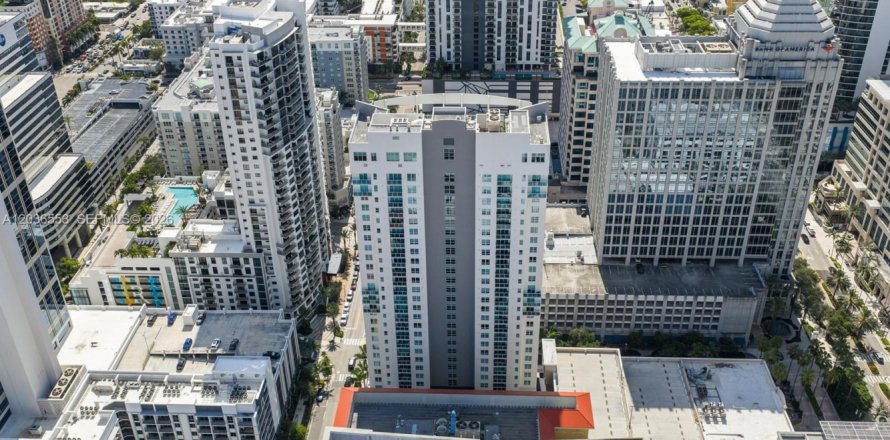Condominio en Fort Lauderdale, Florida, 1 dormitorio № 2154073