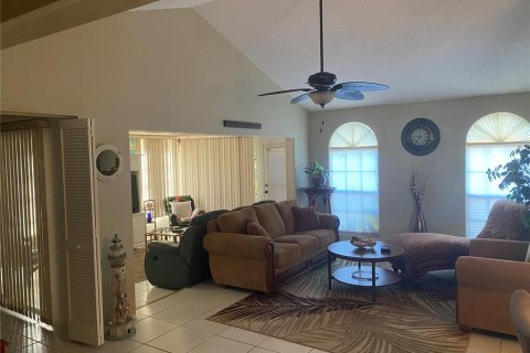 Casa en venta en Bradenton, Florida, 3 dormitorios, 131.27 m2 № 1653856 - foto 2