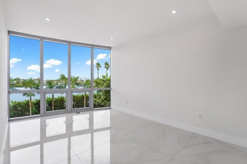 Condo in Tequesta, Florida, 3 bedrooms № 2082218 - photo 14